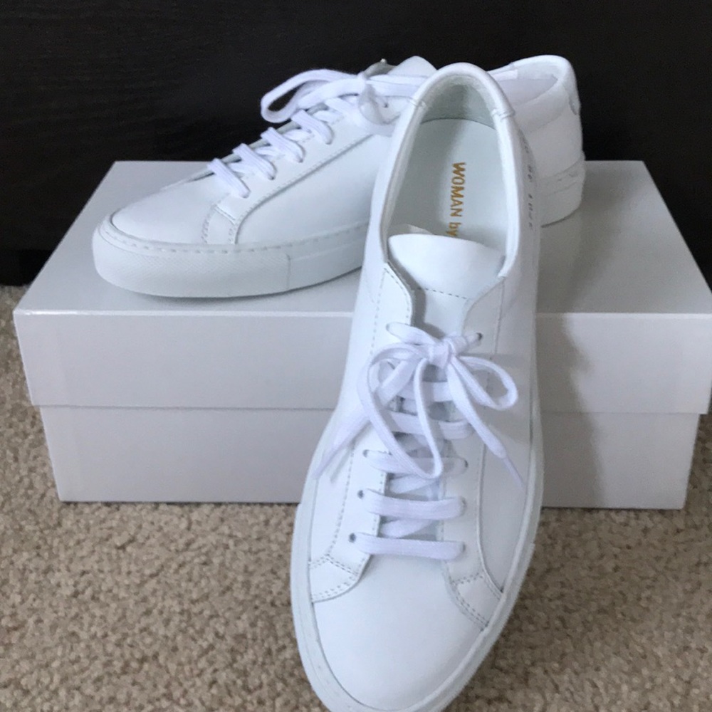 WOMAN by COMMON PROJECTS